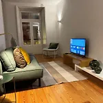 Rua Do Crucifixo Cozy 1 Bedroom 2J